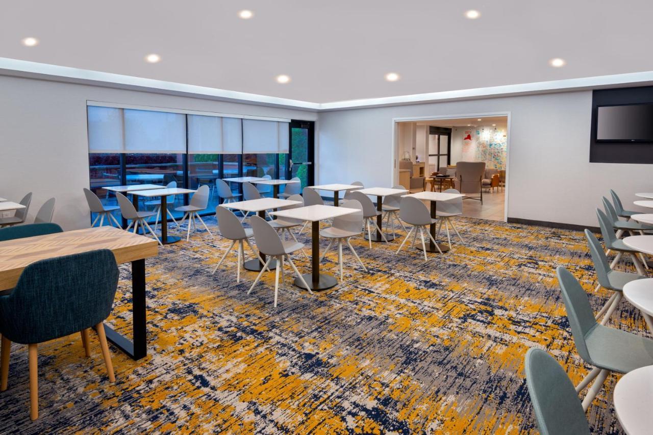 Towneplace Suites Buffalo Airport Cheektowaga Exterior foto